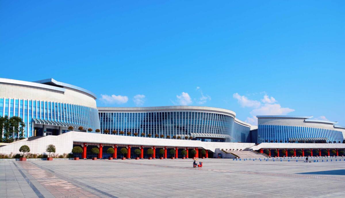 恩施(shi)宣(xuan)傳(chuan)文化中心館